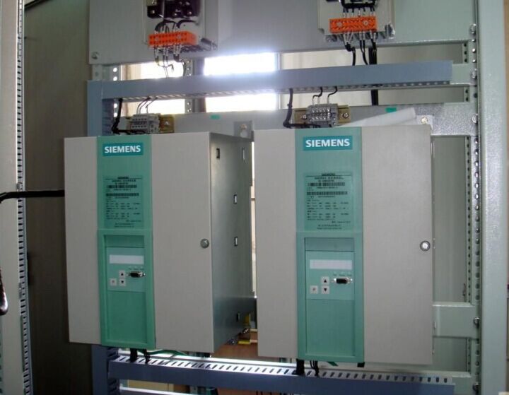 SIEMENS	6RA7018-6DS22-0Z	調(diào)速器